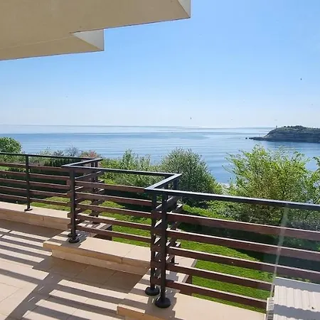 апарт Sea View * 사레보