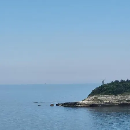 апарт Sea View *